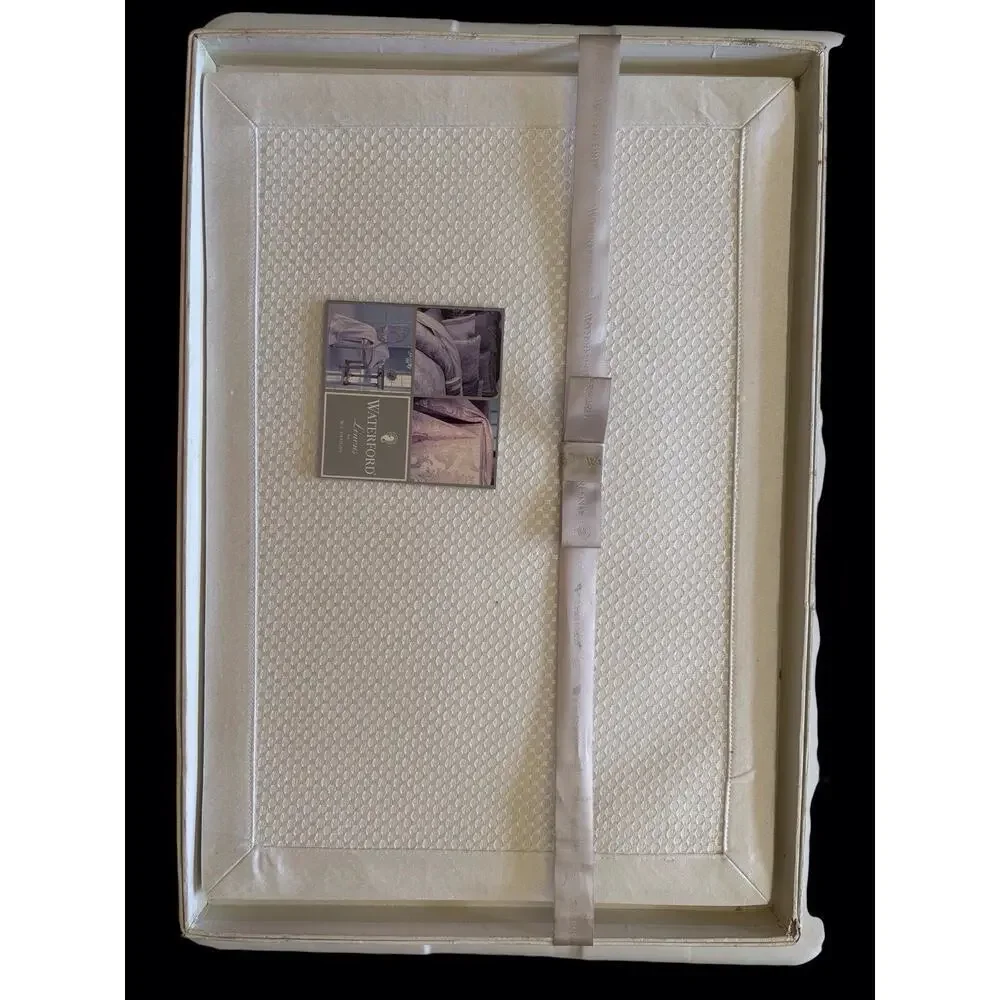 New in Box -4 Waterford Placemats Crosshaven White Satin Basketweave